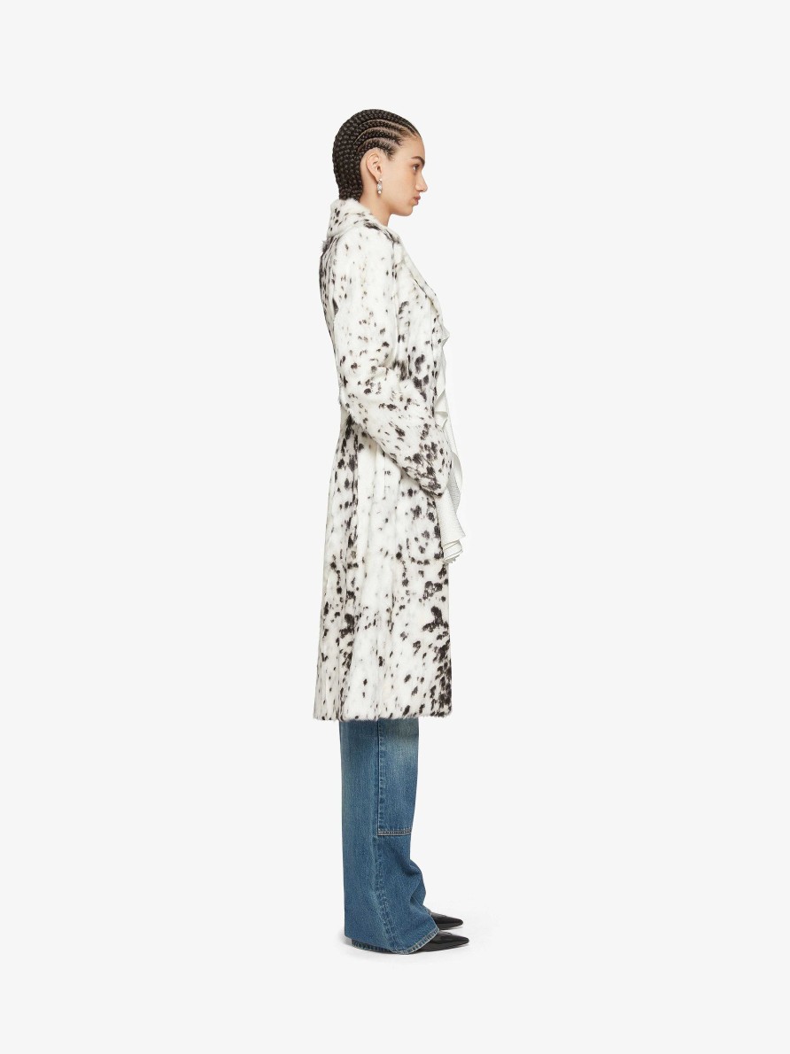 Women Givenchy Jackets & Coats | Coat In Fur With Snow Leopard Print Ivory/Black